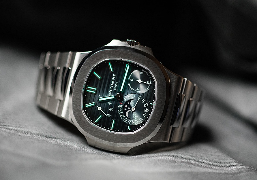 Patek Philippe Nautilus 5712 replica