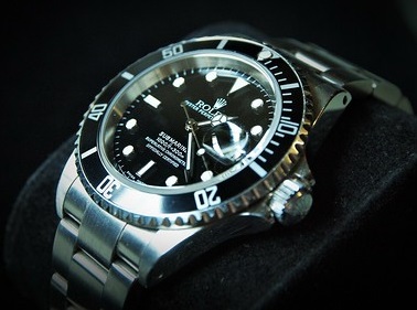 imitation Rolex Submariner with 60-minute rotating bezels